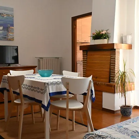 N298 - Numana, Trilocale Con Giardino Vicino Al Centro Apartment *