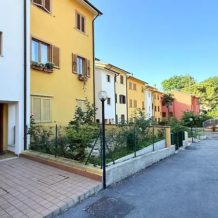 Apartment N298 - Numana, Trilocale Con Giardino Vicino Al Centro