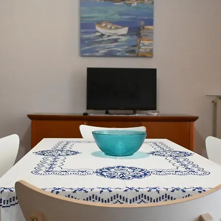 N298 - Numana, Trilocale Con Giardino Vicino Al Centro Appartement
