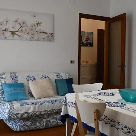 Appartement N298 - Numana, Trilocale Con Giardino Vicino Al Centro